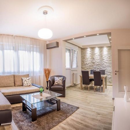 Apartment Dositejeva 13 Belgrad Exteriör bild